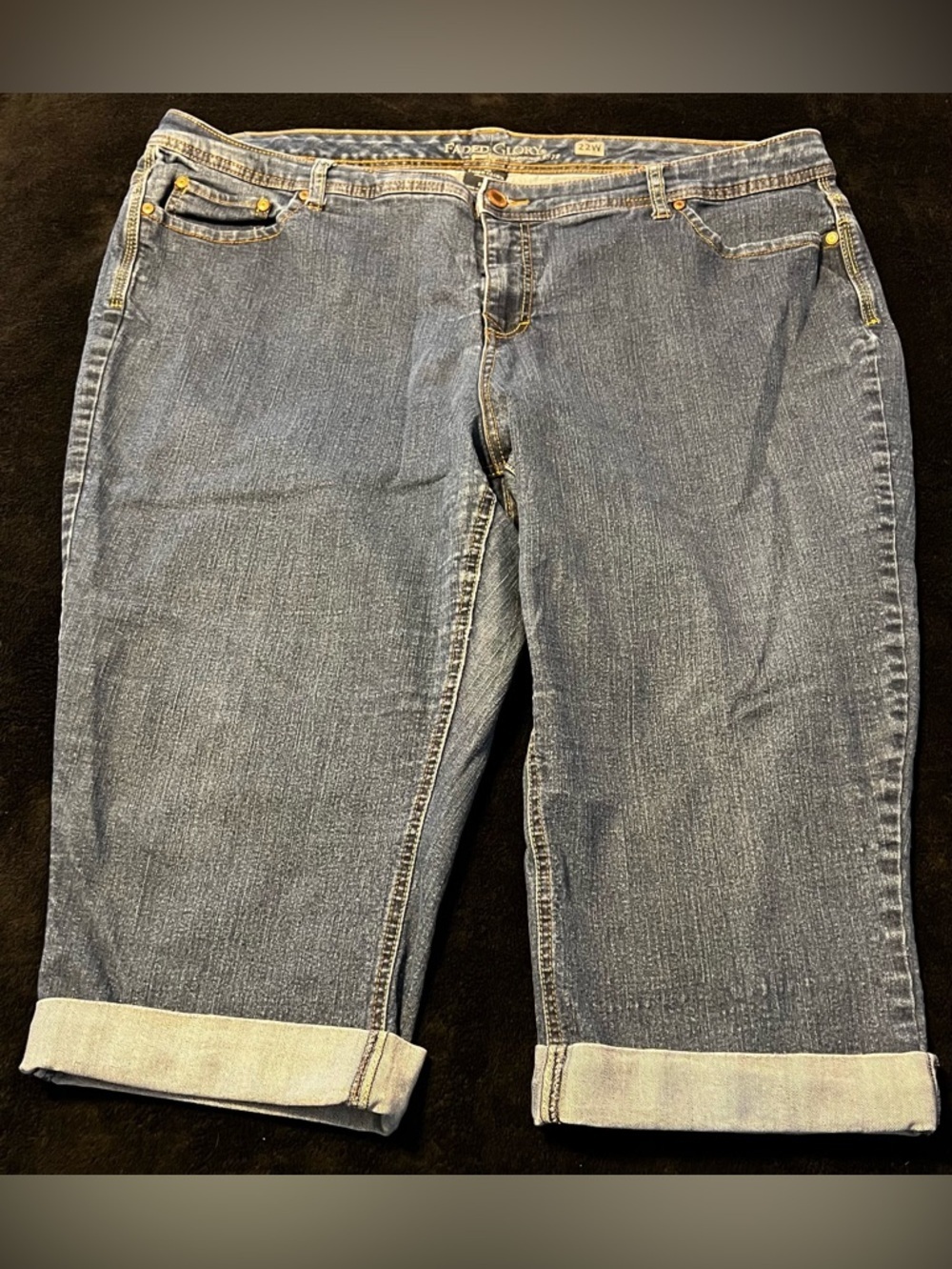 GUC Faded Glory Stretchy! Classic Blue Denim Pedal Pusher Jeans Womenâs 22W - Picture 1 of 7